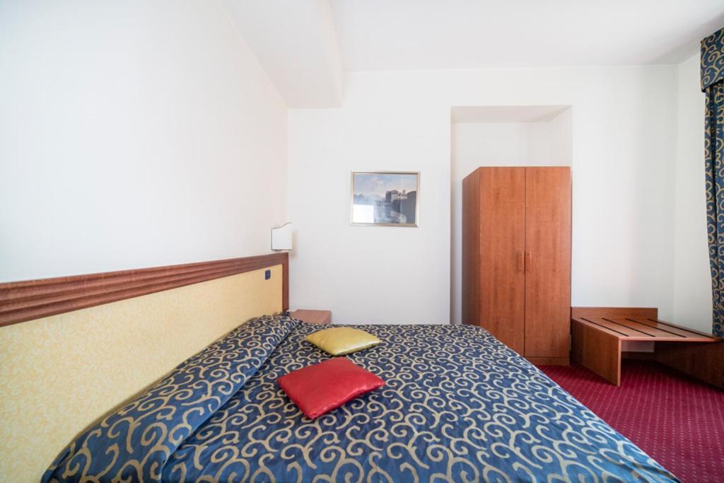 Hotel Italia & Lombardi 몬테피아스콘 외부 사진