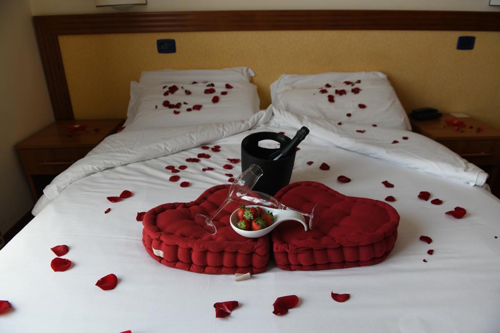 Hotel Italia & Lombardi 몬테피아스콘 외부 사진