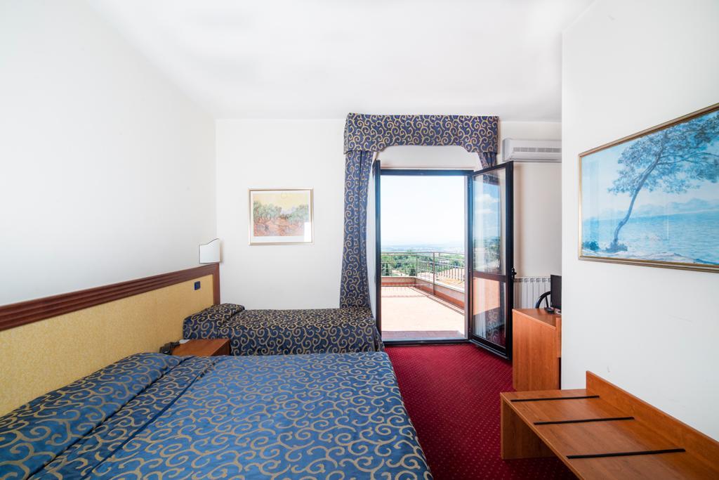 Hotel Italia & Lombardi 몬테피아스콘 외부 사진