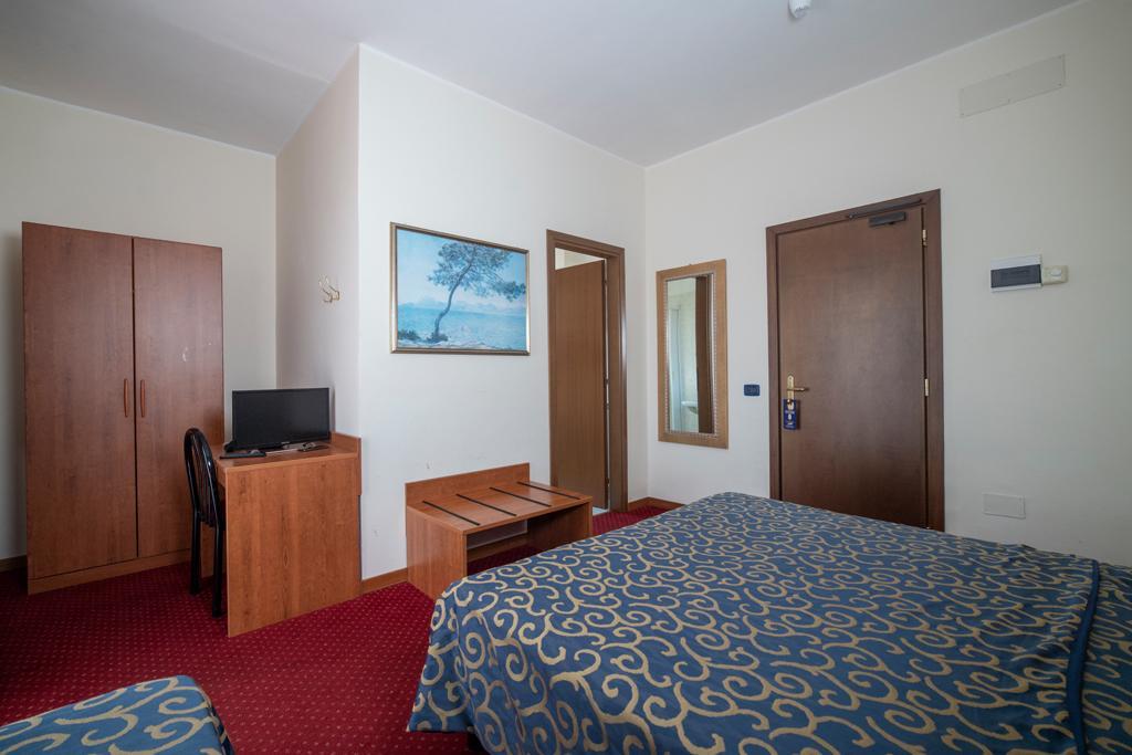 Hotel Italia & Lombardi 몬테피아스콘 외부 사진