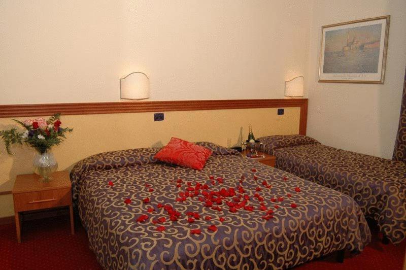 Hotel Italia & Lombardi 몬테피아스콘 외부 사진